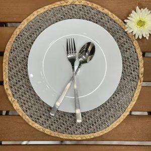 زیر بشقابی حصیری گرد